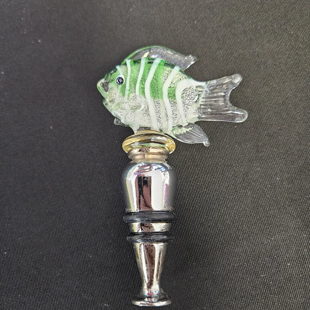 Vintage Wine Bottle Stopper, Hand Blown Glass- Beautiful Tropical Fish